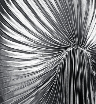 Dazed Dress Floor Length Metallic